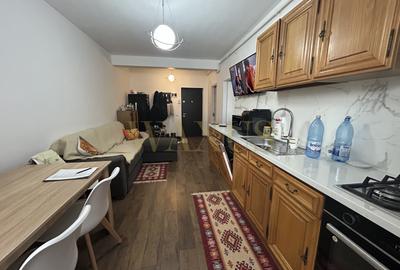 Apartament cu 2 camere semidecomandat, mobilat în Florești
