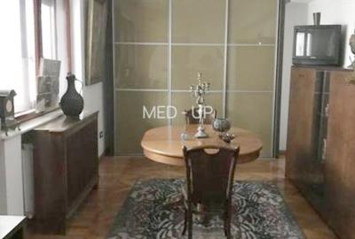 Stefan cel Mare- 5 camere mobilat si utilat,  imobil  1997, 3 locuri parcare - 7