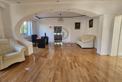 Casă individuală de închiriat – 4 camere, curte și terasă – Terezian - 1
