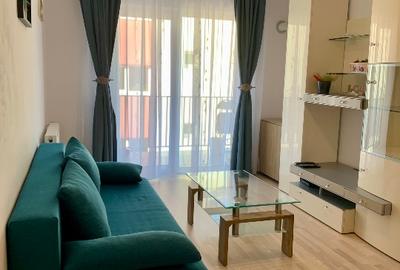 Ofer spre închiriere apartament cu 3 camere - 1