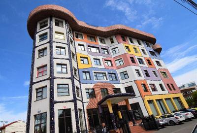 Hundertwasser House, Caramfil, 200 - 860 mp  0% comision! - 8