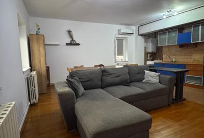 Oferim apartament 2 camere decomandat - 2