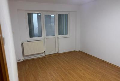 Apartament 3 camere confort 1 decomandat, etaj 7/10, Viziru 3. - 2