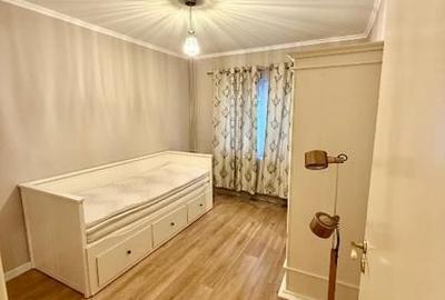 Apartament cu 3 camere decomandat, mobilat în Aradului