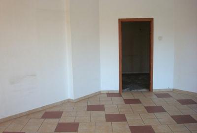 Birou, 96 mp în Universitate - 6