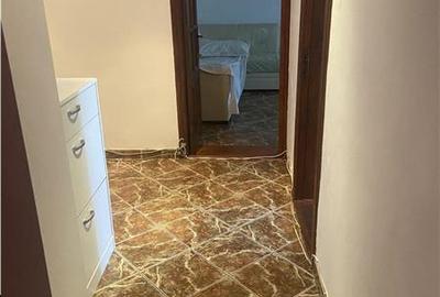 Apartament 3 camere , zona centrala -Inspectoratul Scolar ,decomandat , 68 mp ut - 10