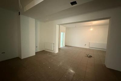 Spatiu Comercial , parter bloc nou construit , zona Nerva Traian - 12