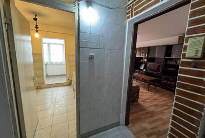 3 cam, 74 mp. decomandat, fara imbunatatiri, et.4, acoperis, Cuza Voda - 20