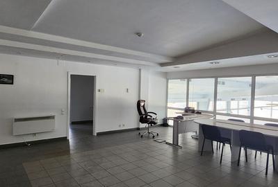 Showroom auto suprafata 6.500 mp, teren 15.000 mp cu deschidere 90 ml la DN 1. - 25