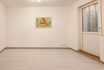 Apartament cu 4 camere decomandat, mobilat în Rahova