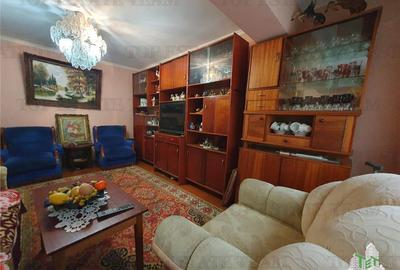 Apartament 2 camere  decomandat si beci  Brotacei Constanta - 13