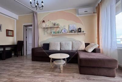 Apartament cu 2 camere decomandat, mobilat în Central