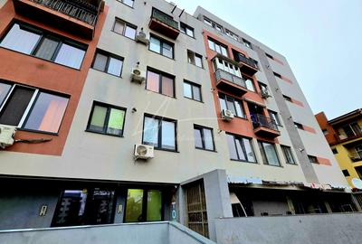 Apartament cu 5 camere si curte de 358 mp. - 55