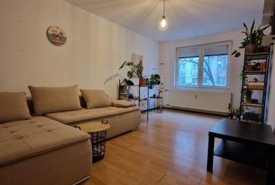 Apartament cu 3 camere decomandat, mobilat în Rahova
