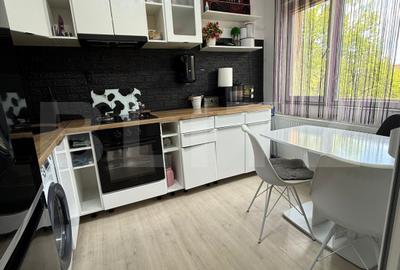 Casa de vânzare, 135 mp utili, panouri fotovoltaice 6.5 Kw, cartier Tătărași - 11