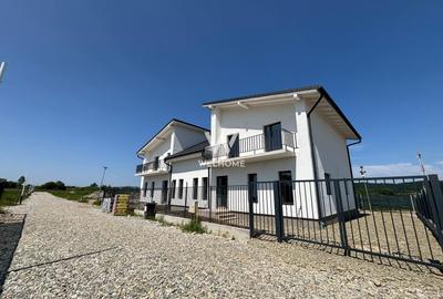 Viața la casă, liniște și munți la orizont – Duplexuri noi în Mohu - 1