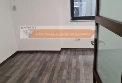Inchiriez spatiu comercial ,  central, etaj 1, multifunctional , 220 mp, parcare - 8