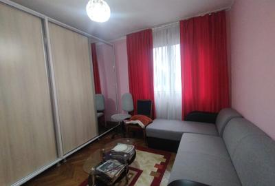 Apartament cu 3 camere decomandat în Tomis Mall