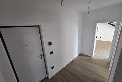 Apartament superb pe 2 niveluri. Bucatarie inchisa. 2 Locuri de Parcare. - 11