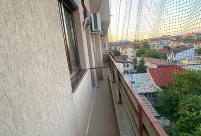 3 camere Bucurestii Noi - Teatru Masca - 8