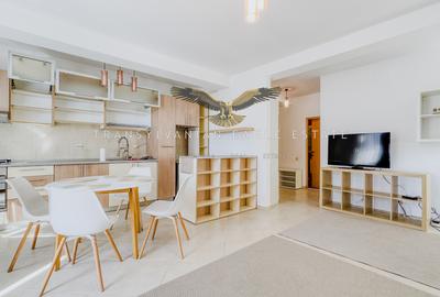 Apartament cu 2 camere semidecomandat, mobilat în Bună Ziua