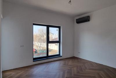 Vilă Individuală cu 700 mp Teren și Mansardă Amenajată - 9