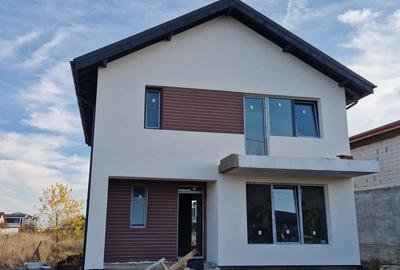 Casă individuală cu 5 camere în Berceni
