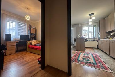 Apartament 3 camere, 70 mp cu 2parcari, et3, Str Florilor - Floresti - 16