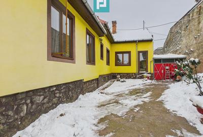 Casă cu 4 camere în zona Parneava - 9