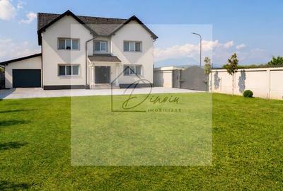 Vila modernă 5 camere Cristian I Brașov I curte 806 mp I Comision 0 - 1