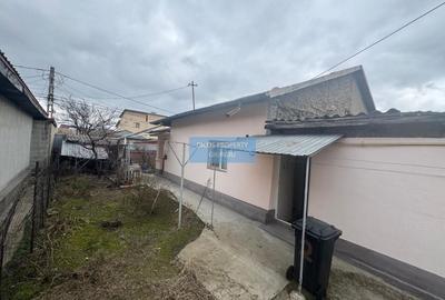 Casă de vânzare – Strada Mugurilor - 11