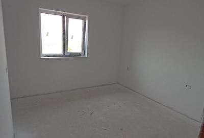 Sanandrei, Duplex pe Etaj, Drum Asflatat, Bucatarie Separata - 5