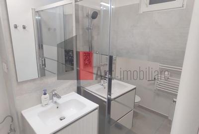 Apartament cu 3 camere decomandat în Alexandru Obregia