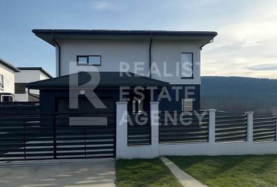 Vânzare, casă modernă, 5 camere, Valea Adâncă, Iași - 1