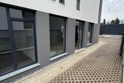 Spatiu comercial , parter de bloc nou, Manastur - 2