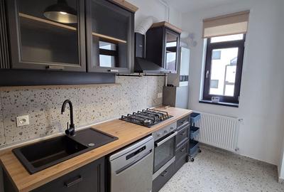 Apartament cu 2 camere decomandat în Sisești