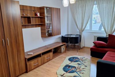 Apartament cu 2 camere decomandat, mobilat în Vitan