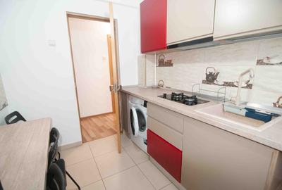 Doua camere la un minut de metrou Eroii Revolutiei - 1