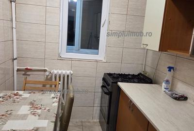 2 Camere Spatios Etaj Intermediar Sector 4 - 5