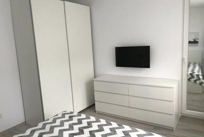Apartament 3 camere zona PALAS / 3 rooms PALAS - 3