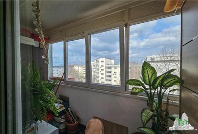 Apartament 3 camere, 2 bai, zona Baicului, an 1985 - 2