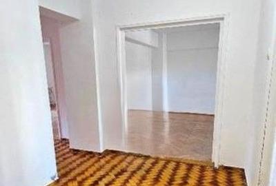 4 camere decomandat, etaj 2, vedere Casa Poporului, Calea 13 Septembrie - 4