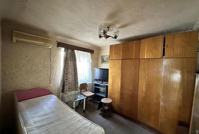 Casa de vanzare în zona linistita - 6