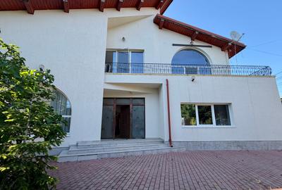 Vilă exclusivistă cu 5 camere si  piscină încălzită cu 918 mp teren - 18
