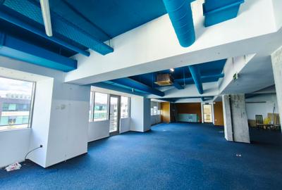Pod Baneasa - spatiu renovat in cladire de birouri - 10