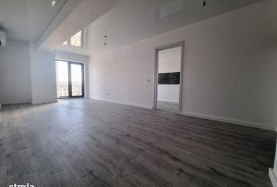 Apartament cu 2 camere decomandat în Nicolina