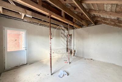 Casa individuala de vanzare, 190 mp, teren 650 mp, zona Sanandrei - 9