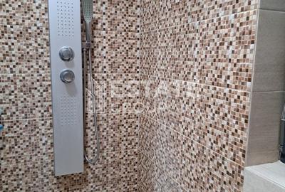 Duplex cu 5 camere despartit prin garaj in Dumbravita - 7
