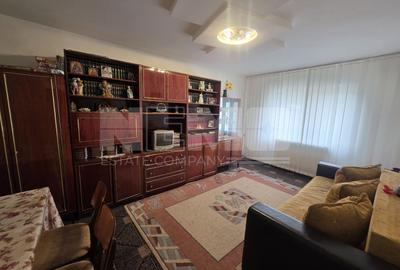 Apartament cu 3 camere, mobilat în Burdujeni