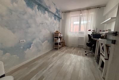 Apartament cu 3 camere decomandat, mobilat în Drumul Taberei